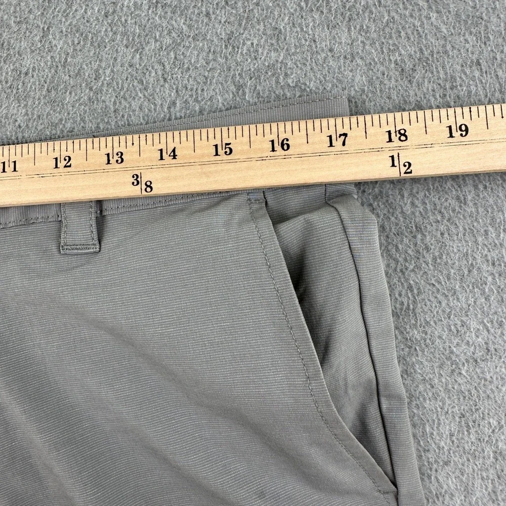 Banana Republic Shorts Mens 34 Gray Core Temp Performance Chino